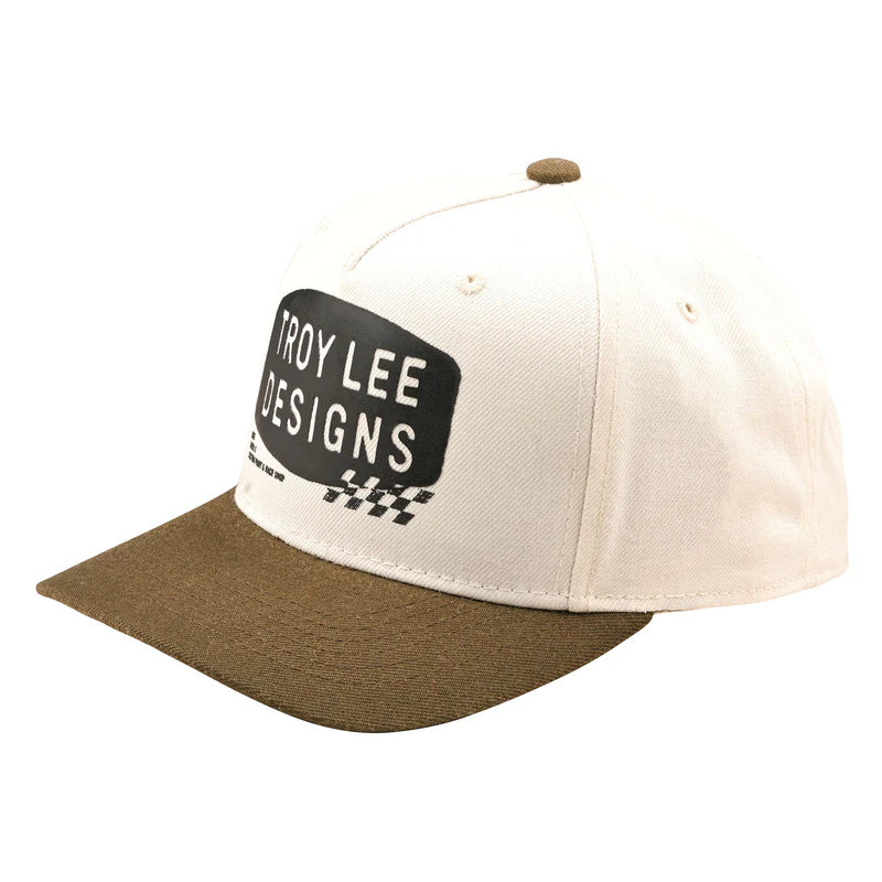 CURVED SNAPBACK HAT; STAMP VINTAGE WHITE / OLIVE OSFA