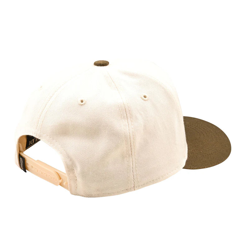 CURVED SNAPBACK HAT; STAMP VINTAGE WHITE / OLIVE OSFA